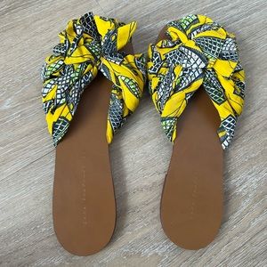 Zara Flat Yellow Black and White Fabric Sandals 38